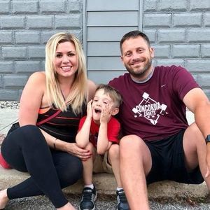 Meet your Posher, Hallie